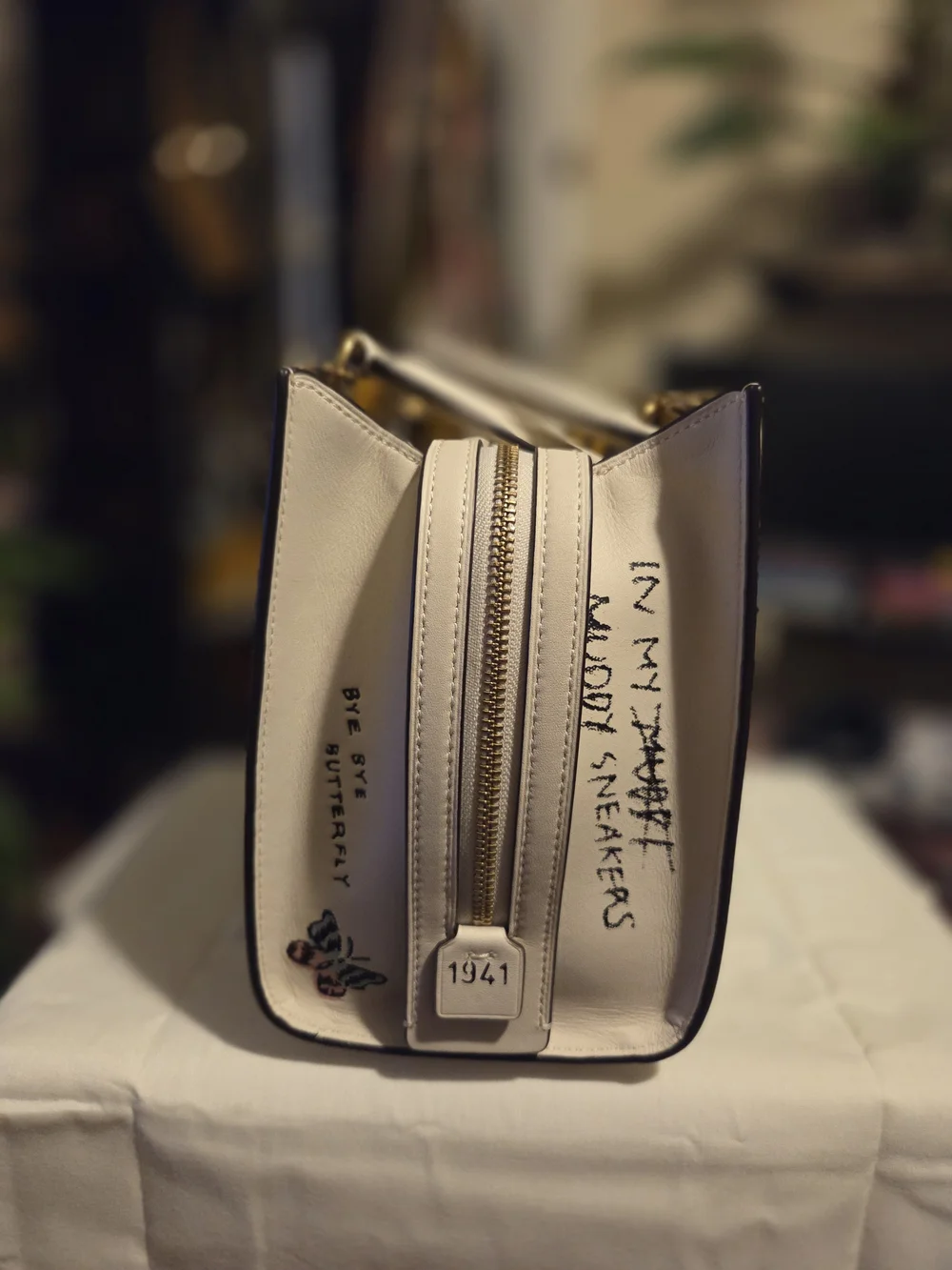 Coach Rouge 25 White Graphic 'New York' Sketch Print